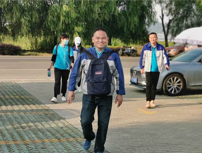 激发身体潜能 人生无限可能！---mile易游yy14周年司庆暨环西山20km团建活动
